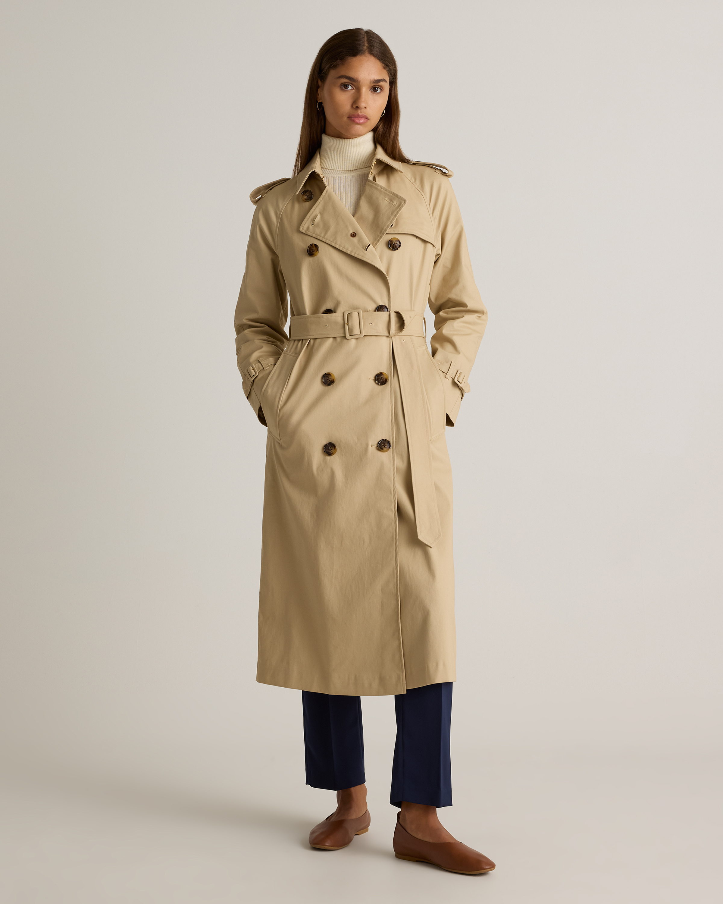 If You See a Celeb on the Airport, There is a 75% Likelihood They're Carrying This Staple