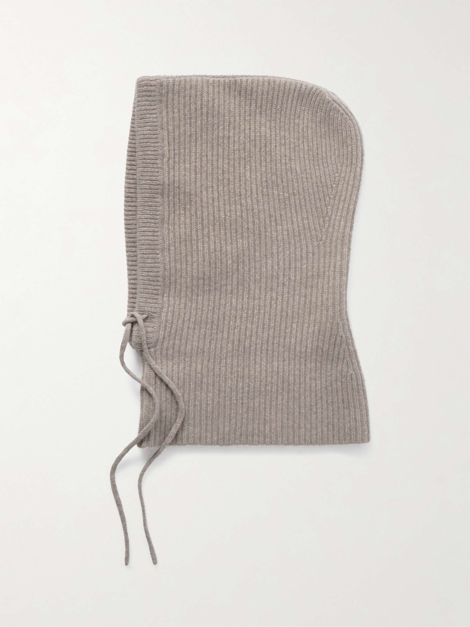10 Methods to Model a Cashmere Sweater That Really feel Very 2025
