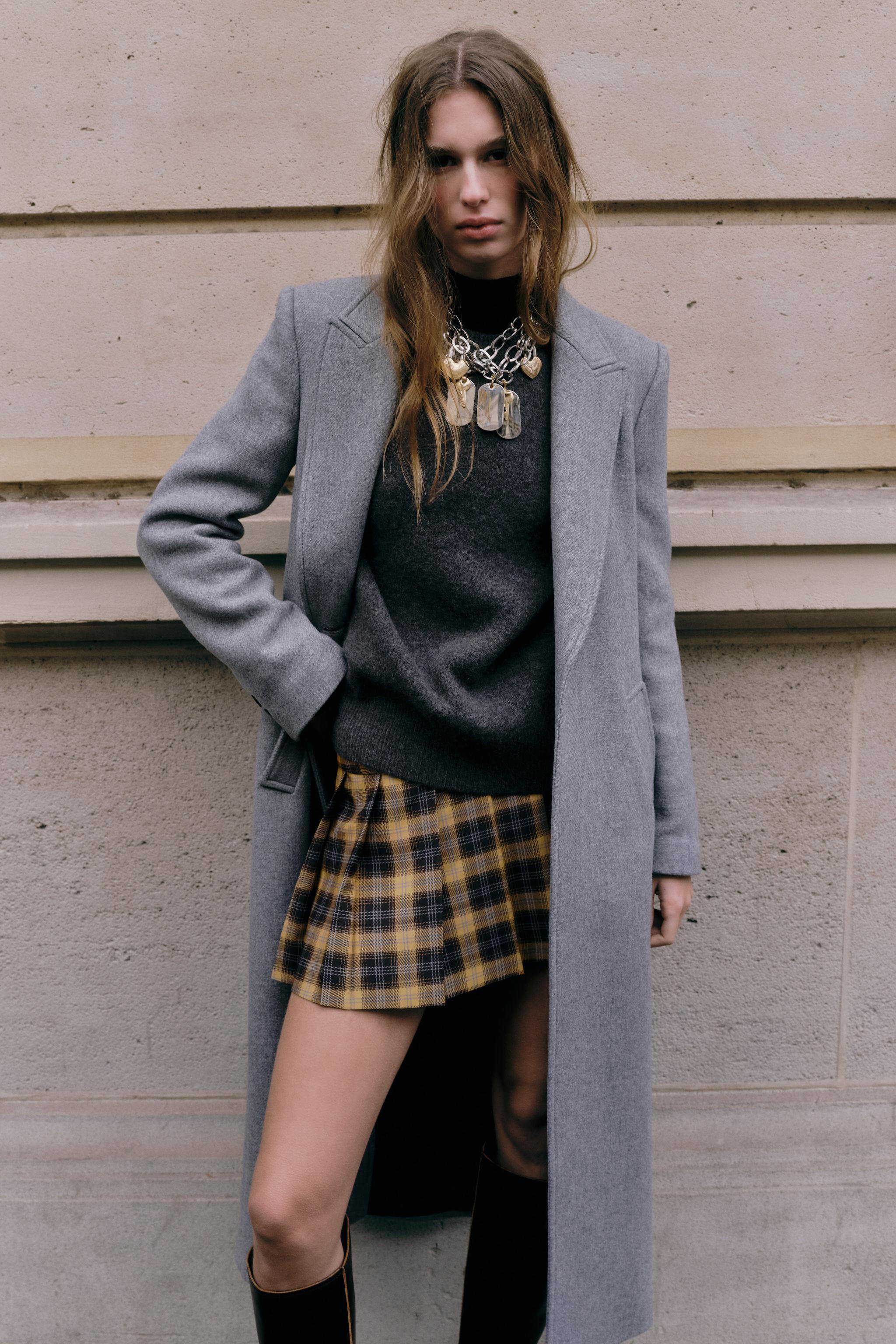 10 Methods to Model a Cashmere Sweater That Really feel Very 2025