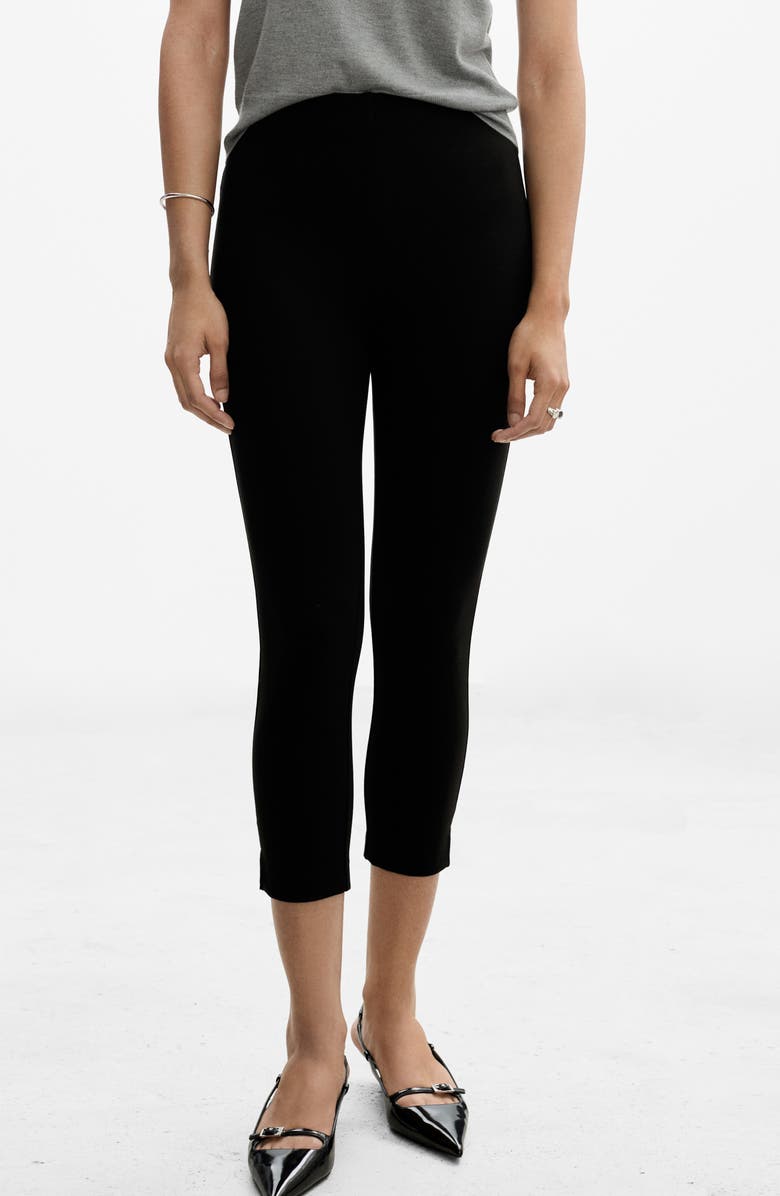 5 Methods to Put on the Anti-Saggy Pant Pattern That Has Us Divided