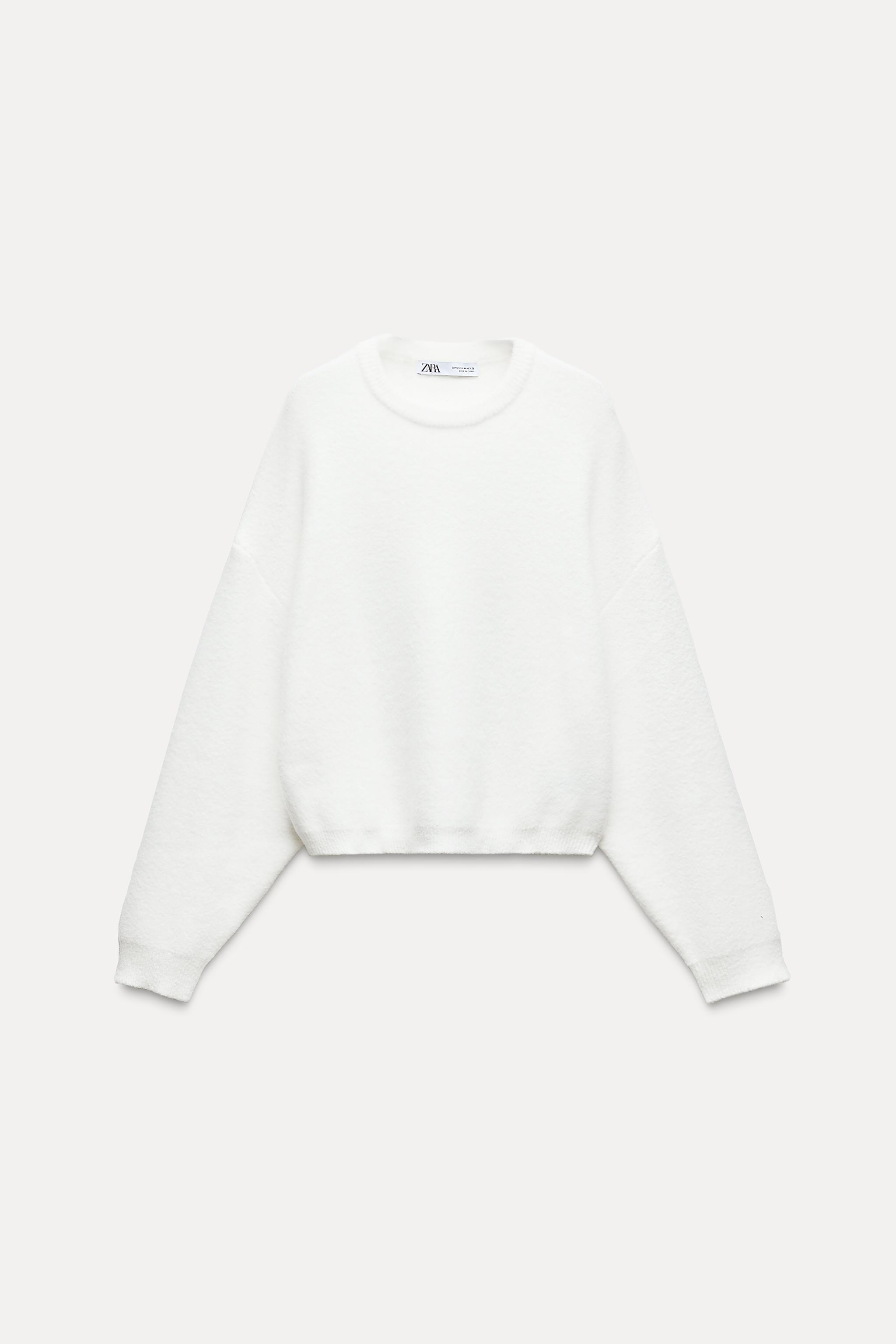 4 Anti-Development Outfits I Spot Each Time I am in Europe