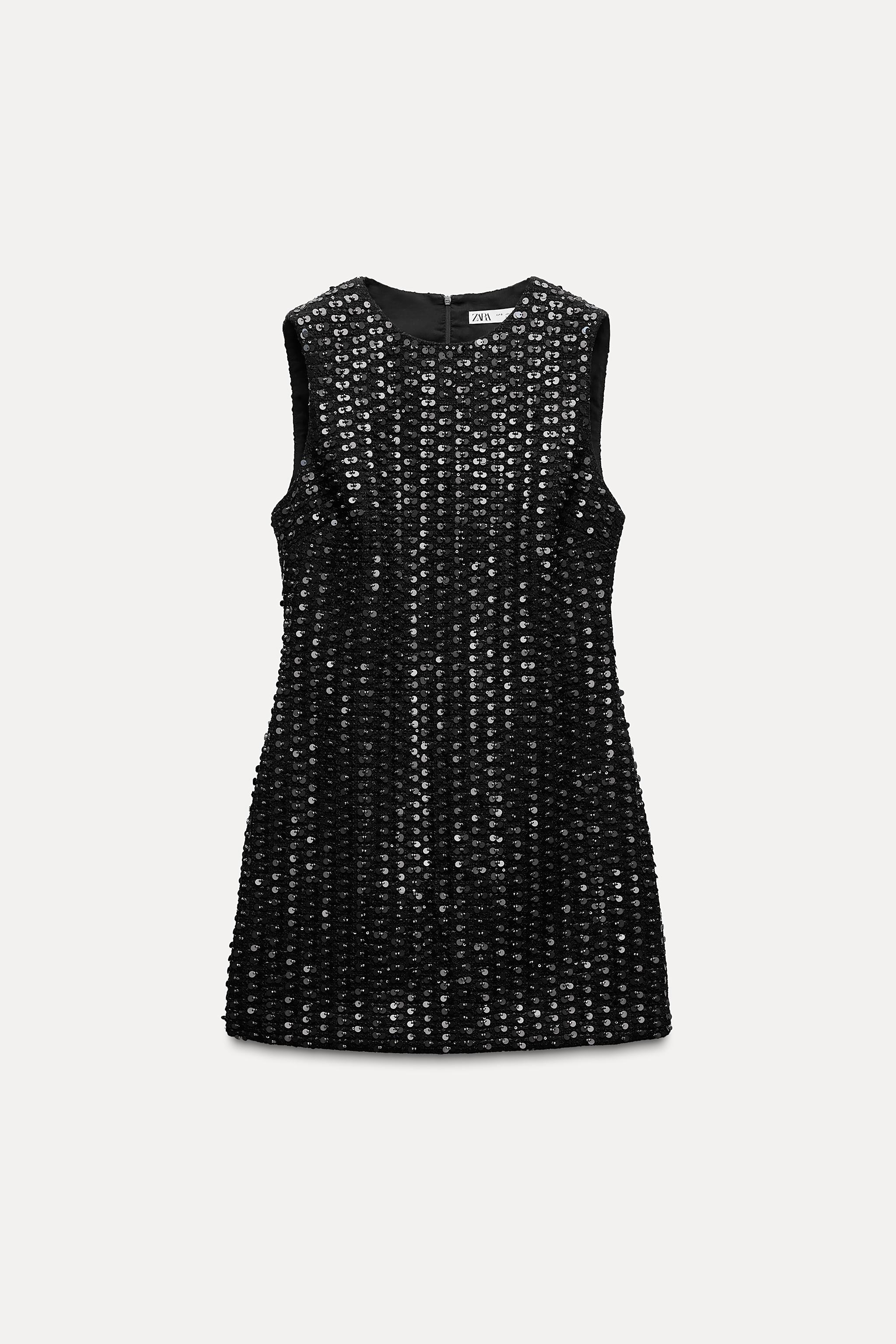 6 Methods Trend Individuals Put on Sparkles With out Wanting Over-the-Prime