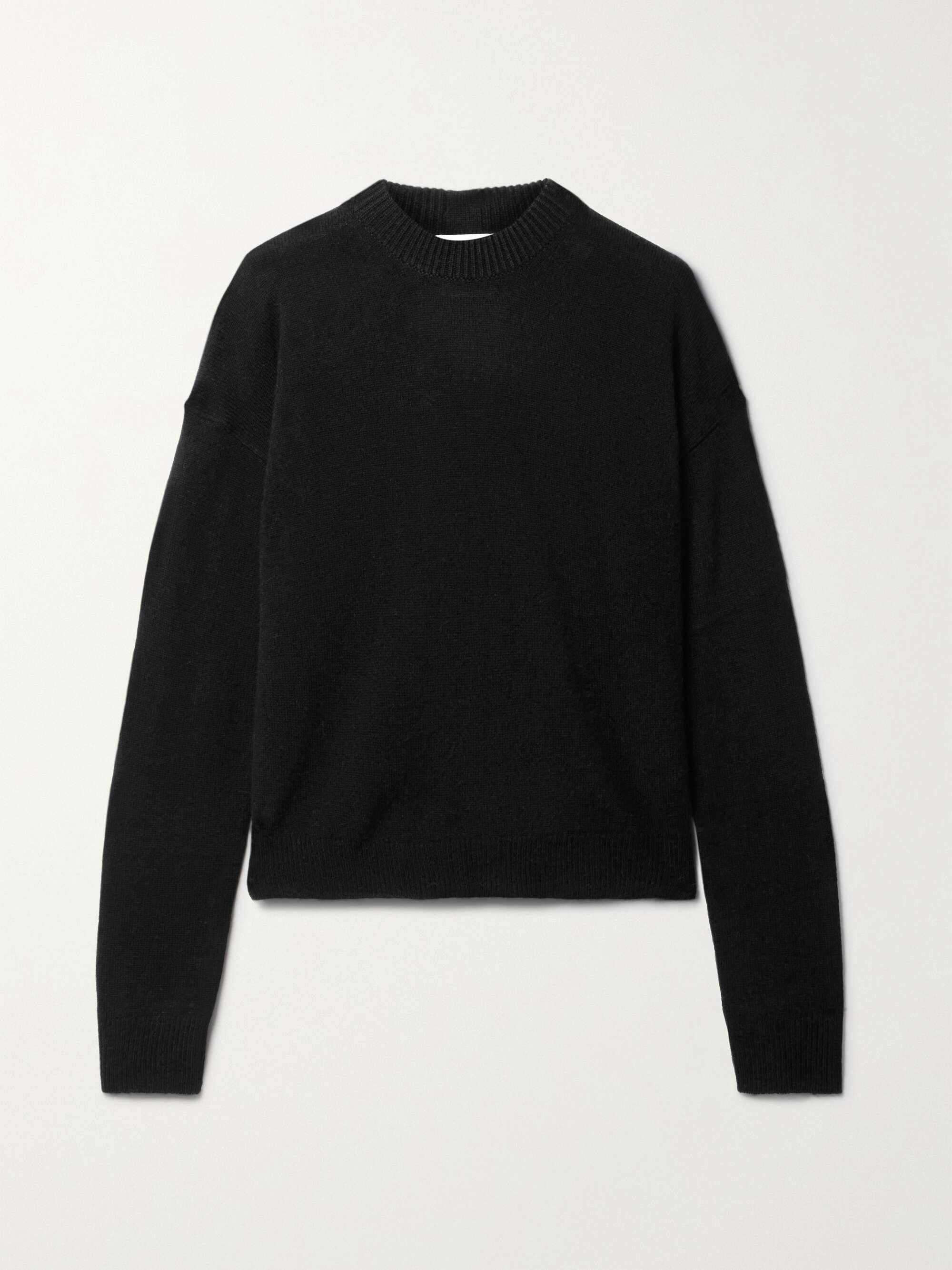 10 Methods to Model a Cashmere Sweater That Really feel Very 2025