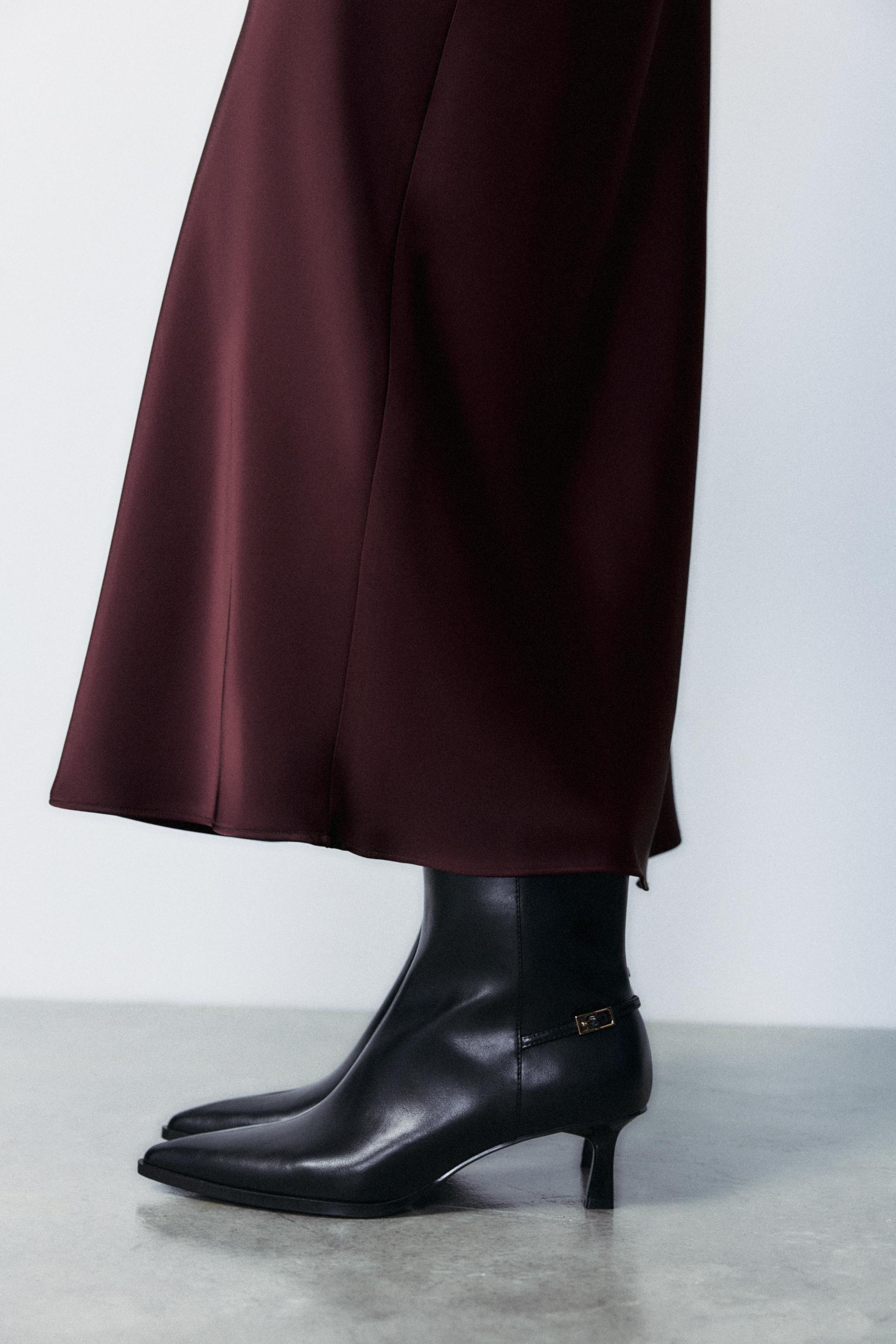 15 Outfits to Put on With Your Black Ankle Boots