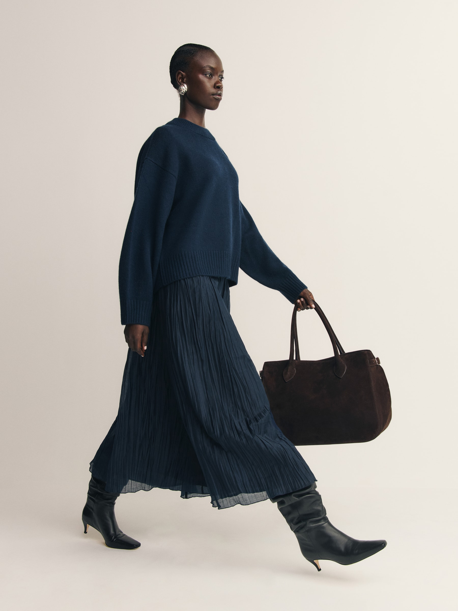 I've Been Sporting Denims Virtually Each Day—6 Stylish Outfits I am Planning to Copy