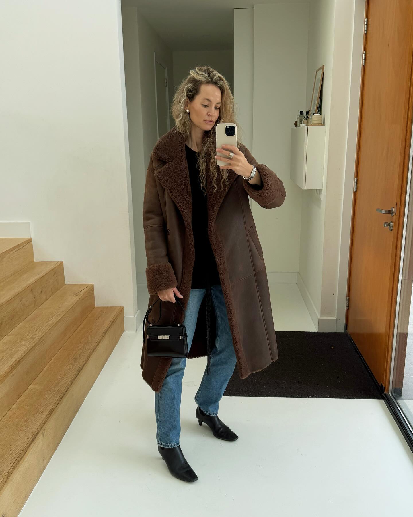 15 Outfits to Put on With Your Black Ankle Boots