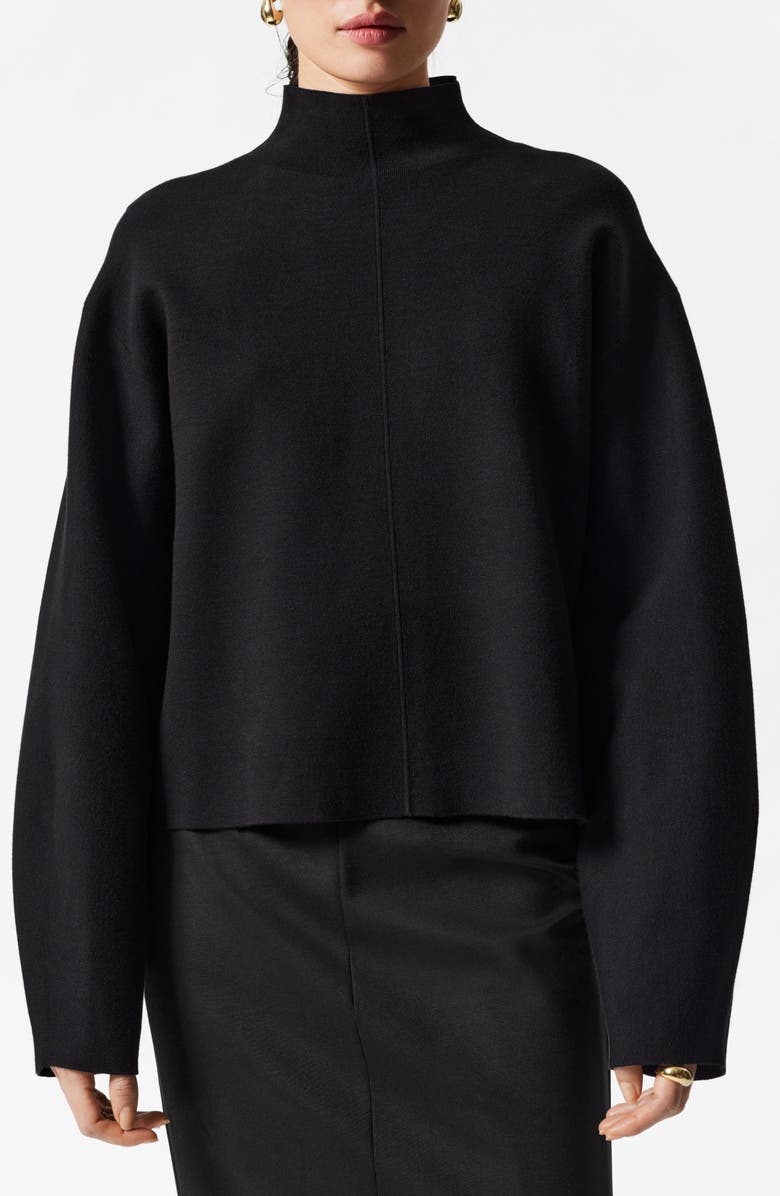 4 Anti-Development Outfits I Spot Each Time I am in Europe