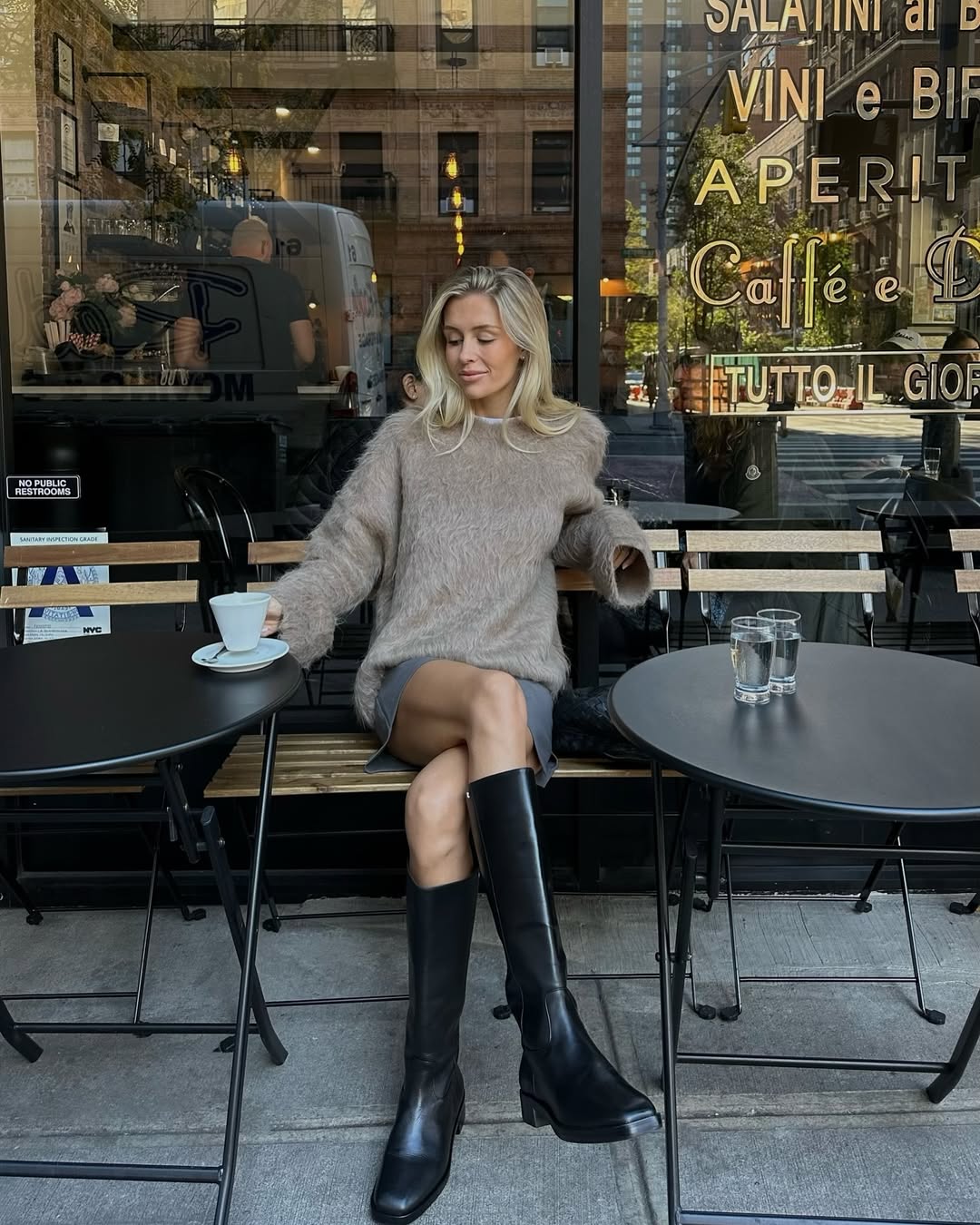 10 Methods to Model a Cashmere Sweater That Really feel Very 2025