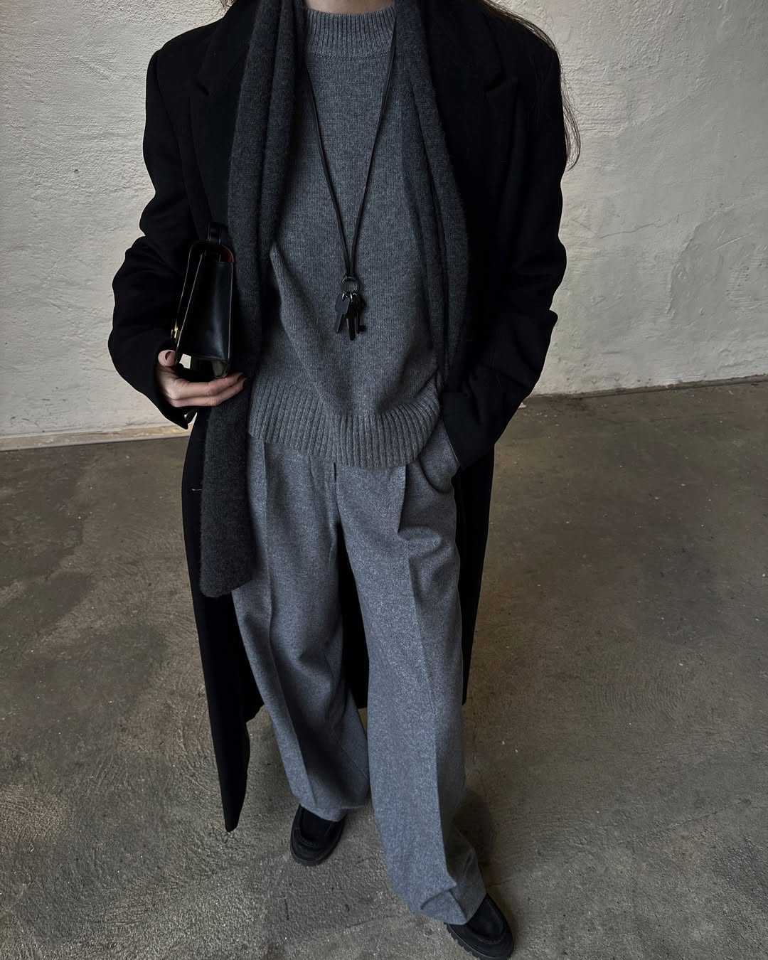 10 Methods to Model a Cashmere Sweater That Really feel Very 2025