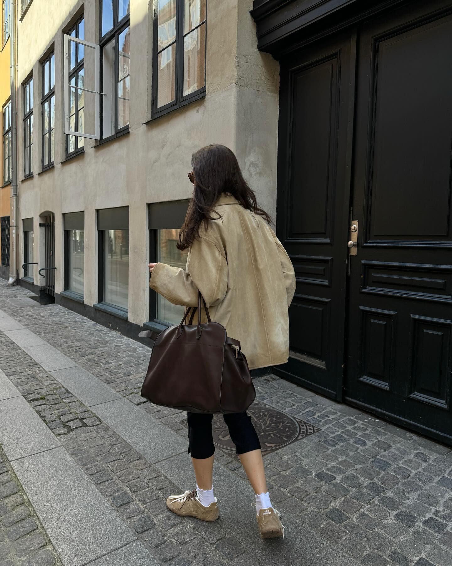 5 Methods to Put on the Anti-Saggy Pant Pattern That Has Us Divided