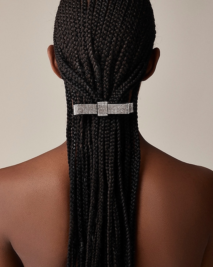 6 Methods Trend Individuals Put on Sparkles With out Wanting Over-the-Prime
