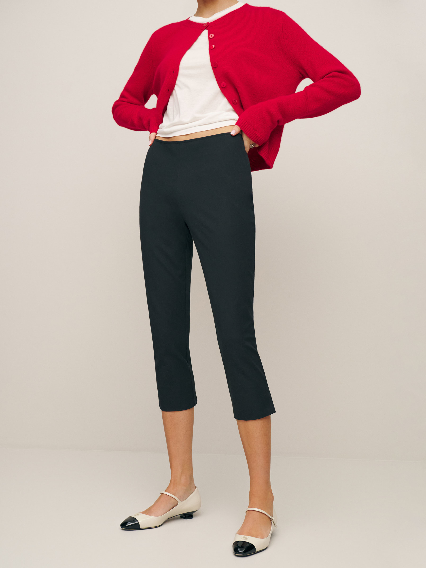 5 Methods to Put on the Anti-Saggy Pant Pattern That Has Us Divided