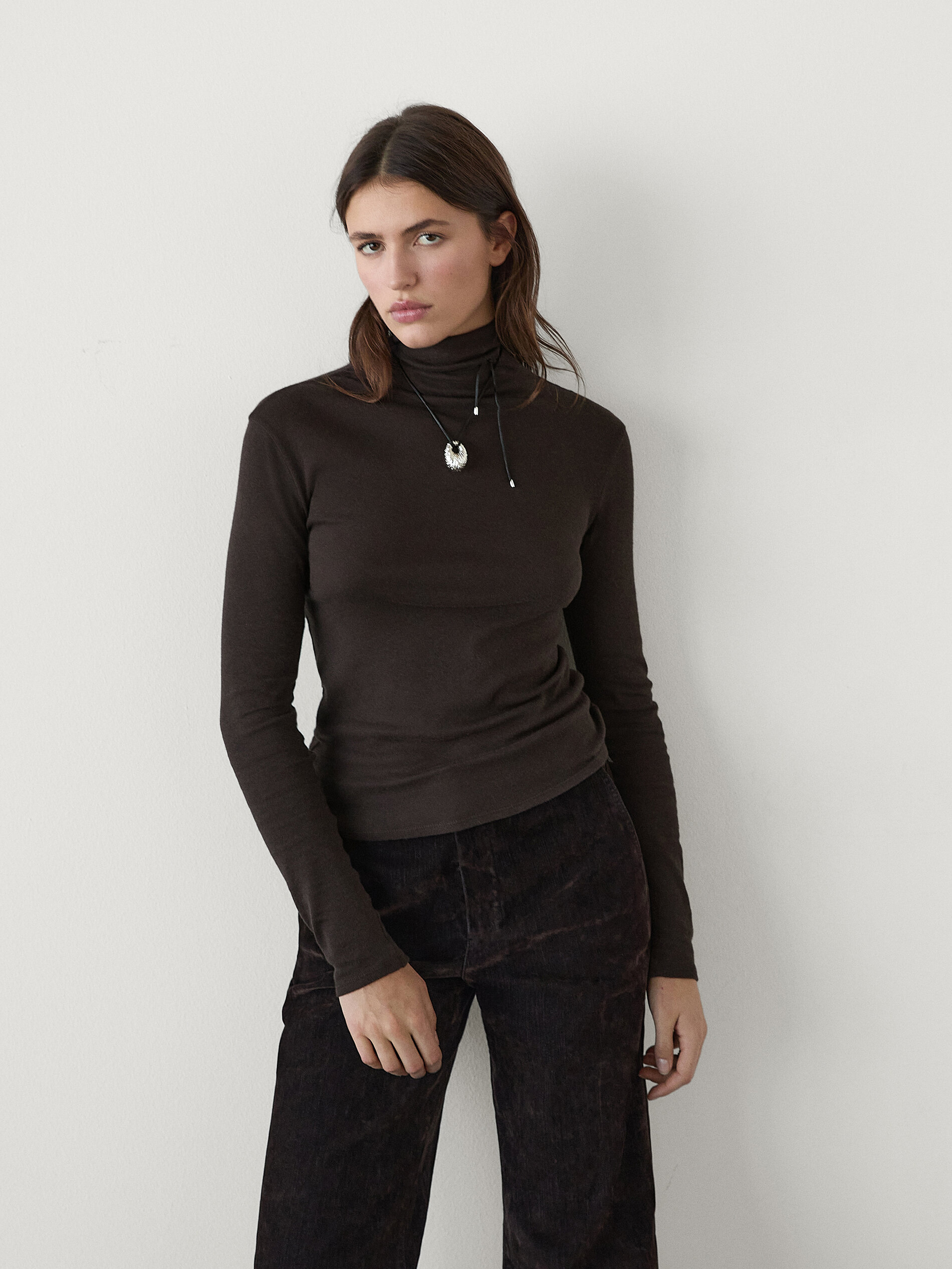 10 Methods to Model a Cashmere Sweater That Really feel Very 2025