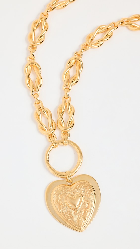 So *This* Is the French Strategy to Type Denims and a White Tee for Winter